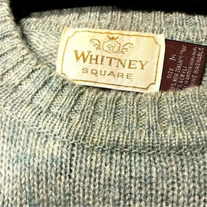 Beautiful Whitney Square teal blue green sweater size medium.